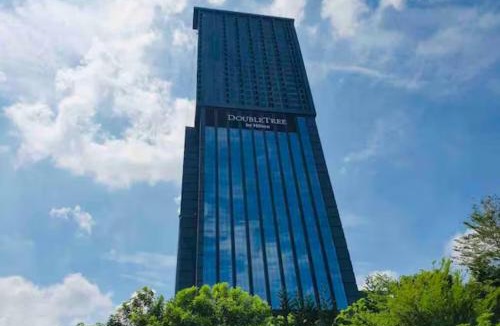 Shah Alam Apartment | Sky Pool 4 Star grade stay in i-City