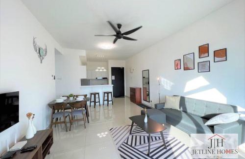 Malacca City Apartment | Melaka {Nova8 Suite} City-View/4Pax/WIFI/tv-box