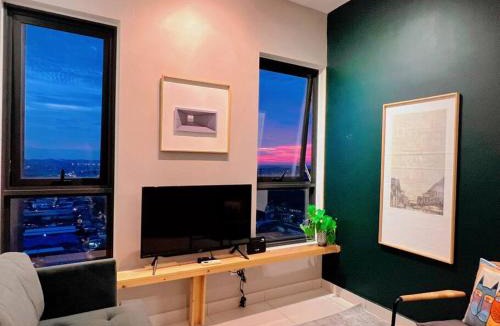 Sungai Buloh Apartment | Studio Staycation D'Sara @ Linked MRT, Near Thomson Hospital & Sungai Buloh Hospital