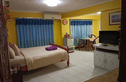 Barretto Hotel | Arizona Beach Resort, Subic Bay, Philippines 2200
