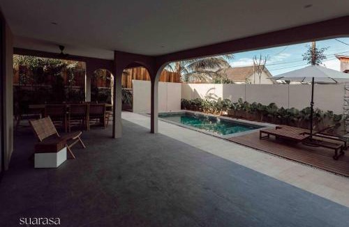 Batu Buruk Villa | SUARASA Villa 1 - Private Pool