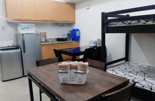 Plainview Hostel | Comfy Bunkbed with Pool