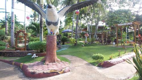San Francisco Island Hotel | Paraiso Cave & Restaurant & Resort