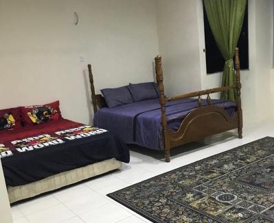 Kawasan Perindustrian Chendering House | HJ Homestay