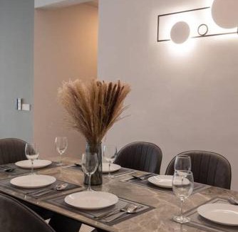 Seri Tanjung Pinang Apartment | Family Seaview Suite with 3 Rooms by The Only Bnb
