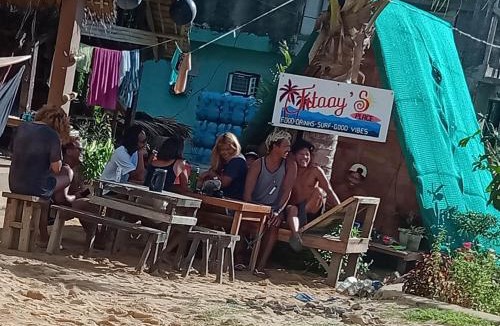 Puraran Hostel | Titaays Surfers Inn