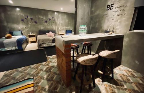 Taman Jubilee Apartment | Ipoh Zing Vale - Family & Couple Suite