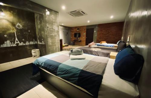 Taman Jubilee Apartment | Ipoh Zing Vale - Family & Couple Suite