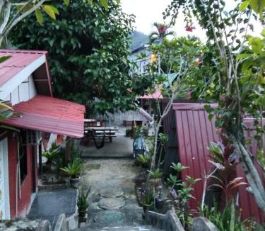 Teluk Nipah Hotel | Nazri Nipah Camp Pangkor