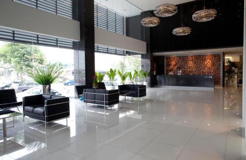 Taman Makmur Hotel | Pine Tree Hotel