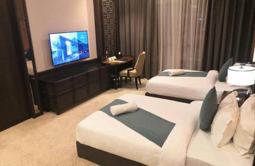 Central Seberang Perai Hotel | Vangohh Eminent Hotel & Spa