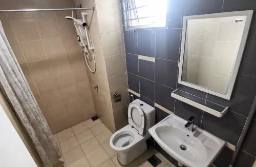 Shah Alam Apartment | A's House i-City 1-4pax Studio Netflix Wifi