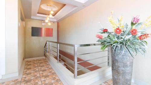 Cagayan de Oro Hotel | RedDoorz Plus near Lapasan Plaza Cagayan de Oro