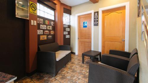 Cagayan de Oro Hotel | RedDoorz Plus near Lapasan Plaza Cagayan de Oro