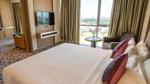 Kota Kinabalu Hotel | The Klagan Regency 1Borneo