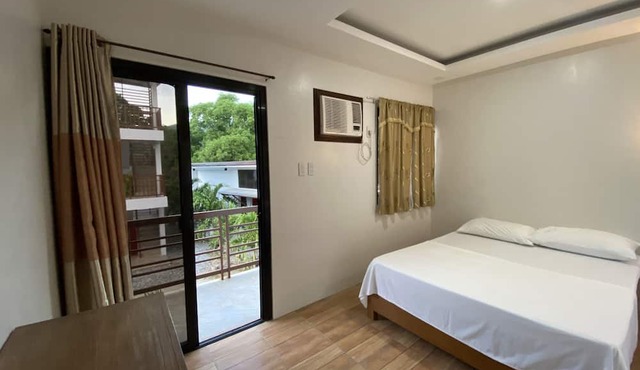 Cerca Parola beach resort in Lobo
