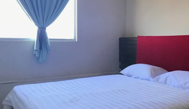 Iskandar Sinsuran Guesthouse