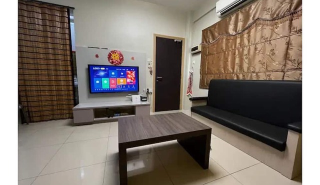 Jeff & Ricky Homestay 41 @Samajaya Apt. Kuching in Kuching