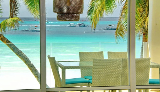 Mayumi Beach Villa in Boracay Island