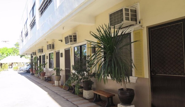 Domer Residencias Naga City