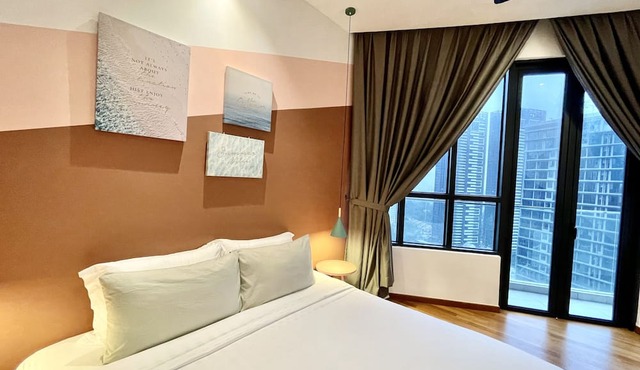 KL Gateway Premium Residences by MOKA