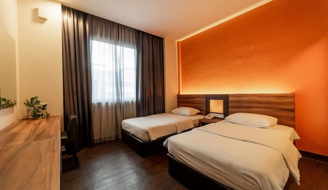 WaterFront Boutique Hotel