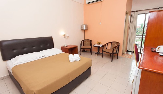 Desa Inn Hotel