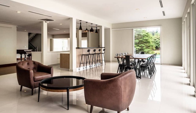 Changkat Duta Luxury Villa