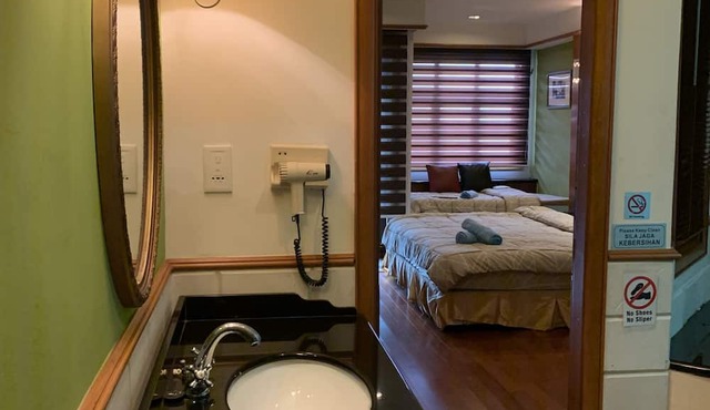 Port dickson full sea view lexis deluxe water chalet in Port Dickson
