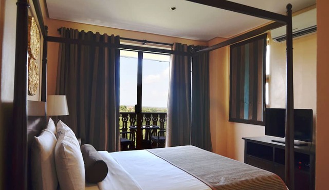 Crosswinds Resort Suites