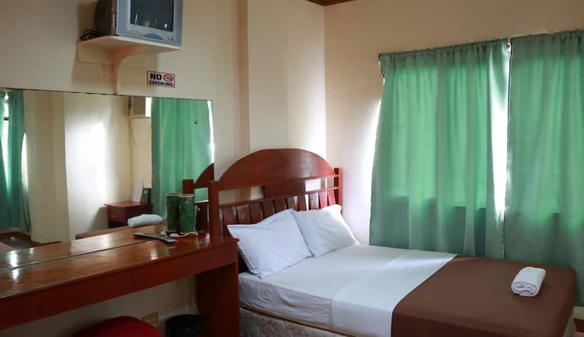 Coral Dive Resort in Catarman