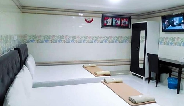 Sungai Besi Hotel