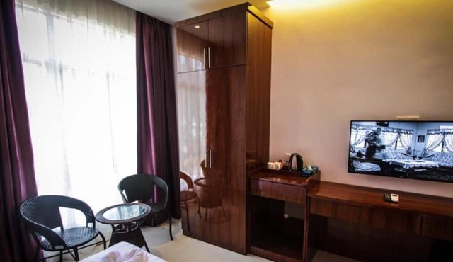 MNY Hotel & Resort