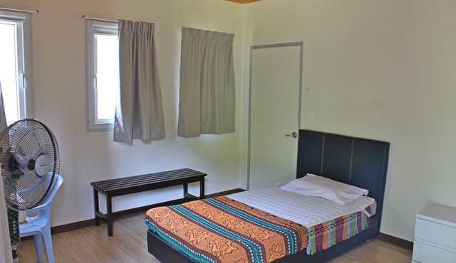 Kiulu Riverside Chalet