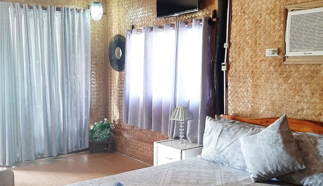 Lala Panzi in Puerto Princesa