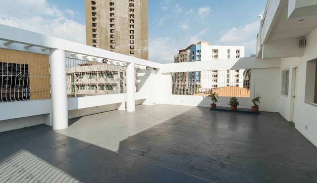 RedDoorz Plus @ Boni Avenue Mandaluyong in Mandaluyong