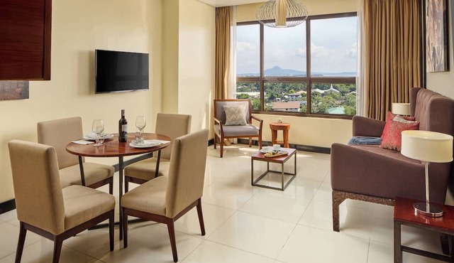 Summit Hotel Tacloban
