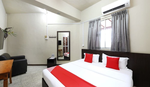 OYO 507 Aikka Hotel
