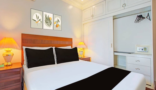 Townhouse OAK Makati Manila Near PNR Pasay Evangelista formerly VIP Suites