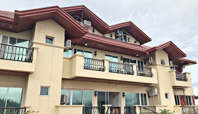 Ang Tahanan ni Aling Meding Hotel