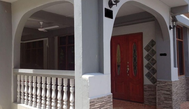 Alif Holiday Home At Kota Bharu in Kota Bharu