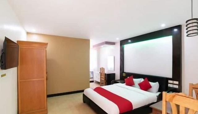 OYO 195 Ranchotel - Biã±an in Biñan City