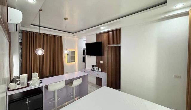 Alejandro'S Suites & Venue in Valencia