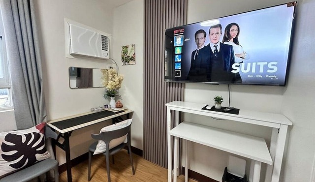 16Q Mesaverte Unit in city near SM