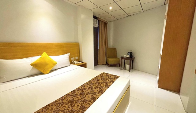 LuxeLite Suites Pasay in Pasay