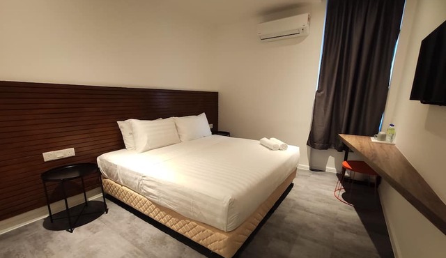 T Hotel Tandop
