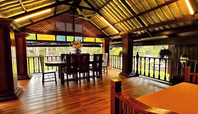 Charming Nature Kampung Home for Family Getaways