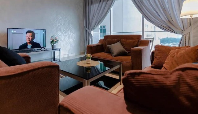Chic 3BR KSL Desplanade 2 TVs Free Parking