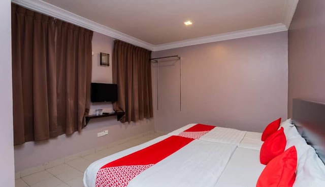 Golden Horse Hotel