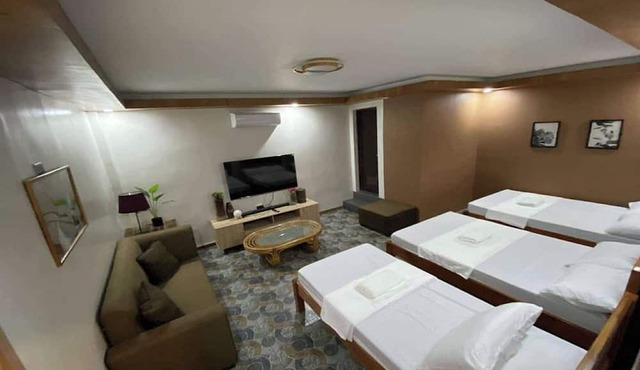 Mom Shie'S Apartelle in Caba